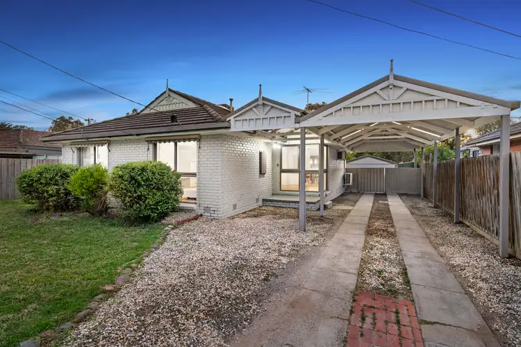 8 Glenfern Road, Ferntree Gully VIC 3156