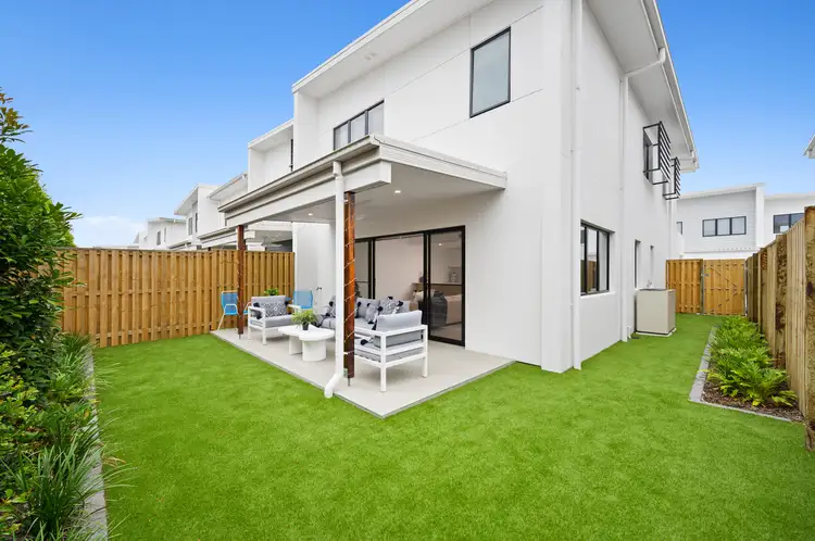 9/35 Sickle Avenue (Solstice Quays), Hope Island QLD 4212