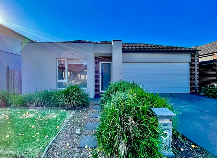 67 Villager Street, Cranbourne East VIC 3977