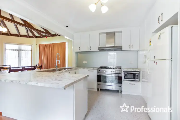 9 Pelham Street, Armadale WA 6112