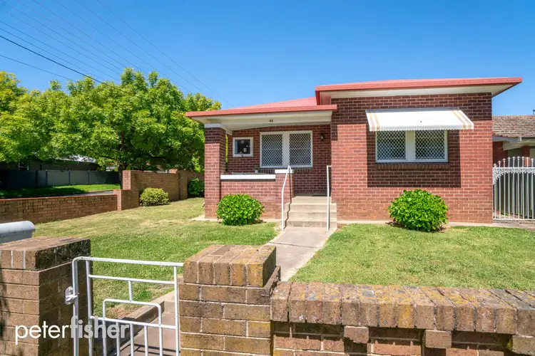 42 Spring Street, Orange NSW 2800