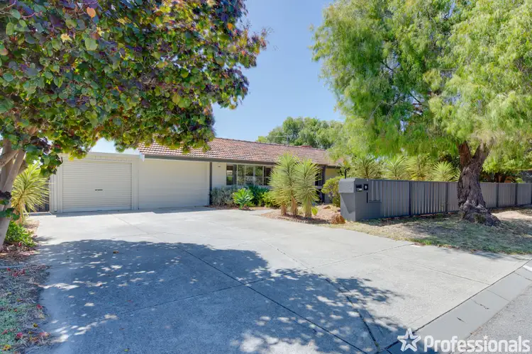 13 Cederdale Way, Safety Bay WA 6169