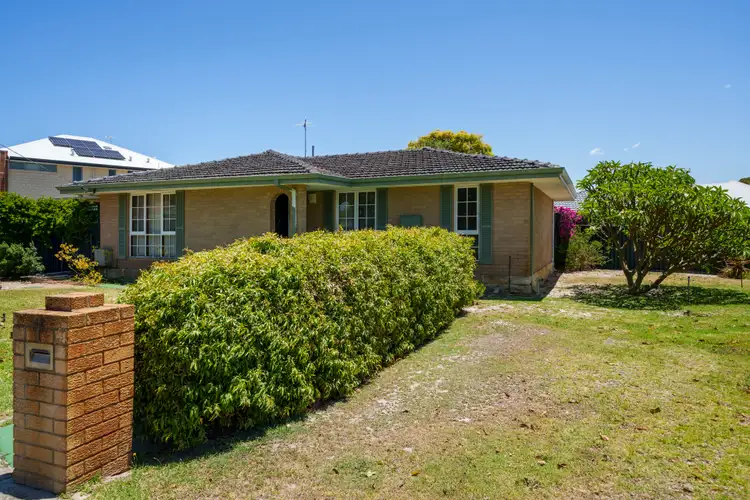1 Hookwood Road, Morley WA 6062