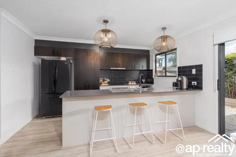 Second view of Homely townhouse listing, 48/48 Berkshire Place, Heathwood QLD 4110