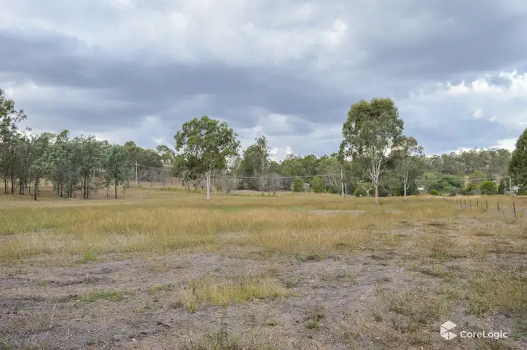 8 Beames Drive, Laidley South QLD 4341