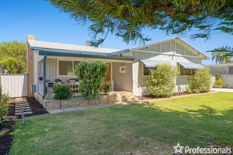 32 Fawdon Street, Safety Bay WA 6169