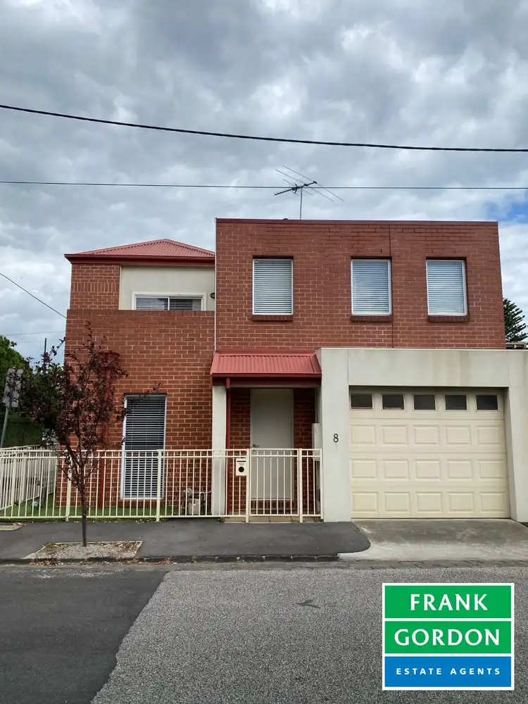 8 Alfred Street