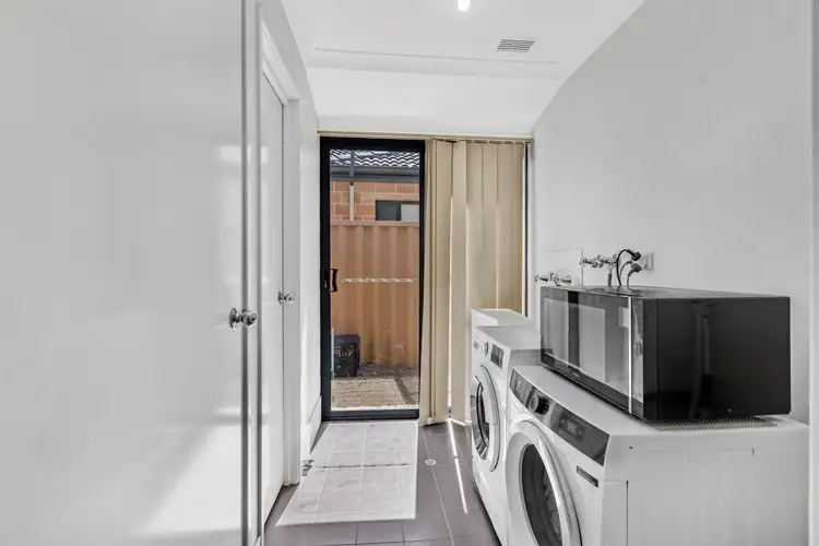 Sixth view of Homely house listing, 5 Pyrite Way, Dalyellup WA 6230