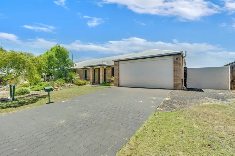2 Hazelgrove Crescent, Millbridge WA 6232