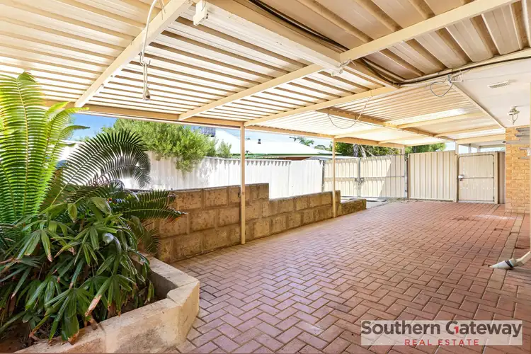Sixth view of Homely house listing, 35 Simmons Loop, Parmelia WA 6167