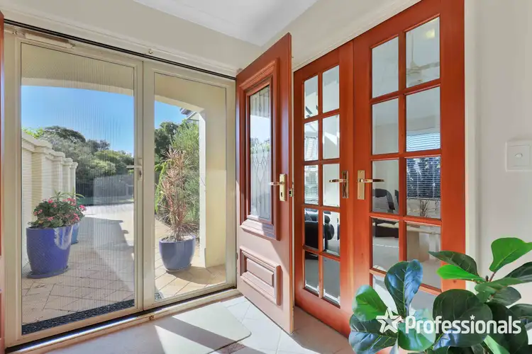 Sixth view of Homely house listing, 2 Hidcote Nook, Canning Vale WA 6155