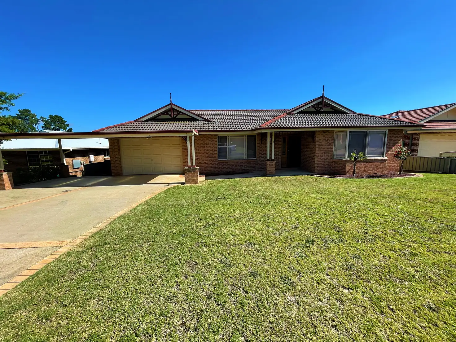 Main view of Homely house listing, 5 Pineview Circuit, Young NSW 2594