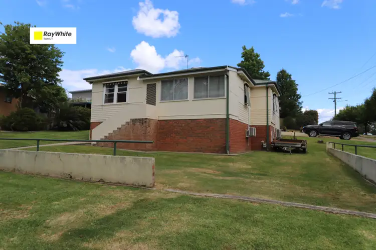 38 Howick Street, Tumut NSW 2720