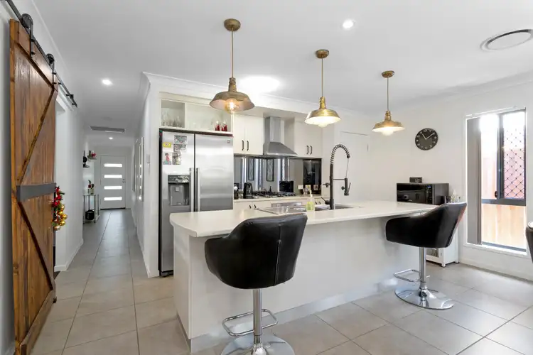 177 Whitehaven Drive, Blacks Beach QLD 4740