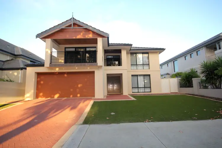 27 CANDELLA SQUARE