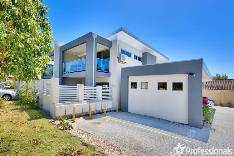 7/2 Vermont Street, Nollamara WA 6061