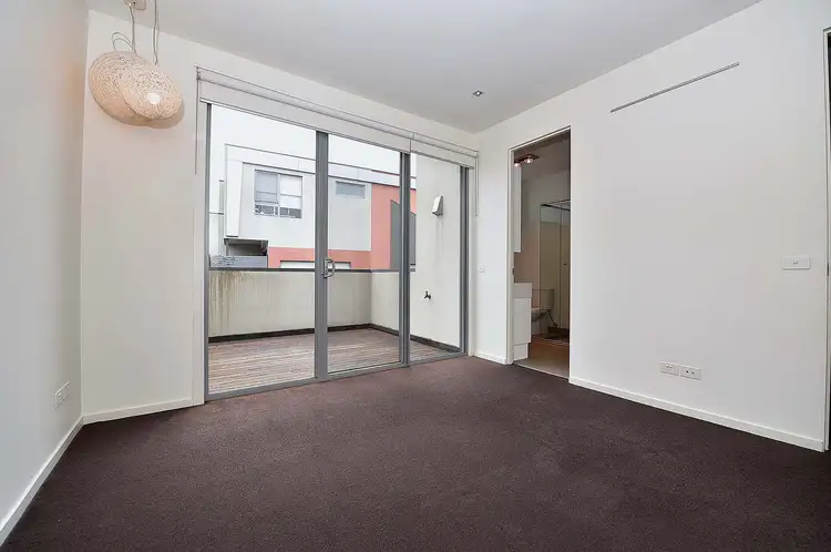 Fourth view of Homely townhouse listing, 10 Silverbanks Grove, Mentone VIC 3194