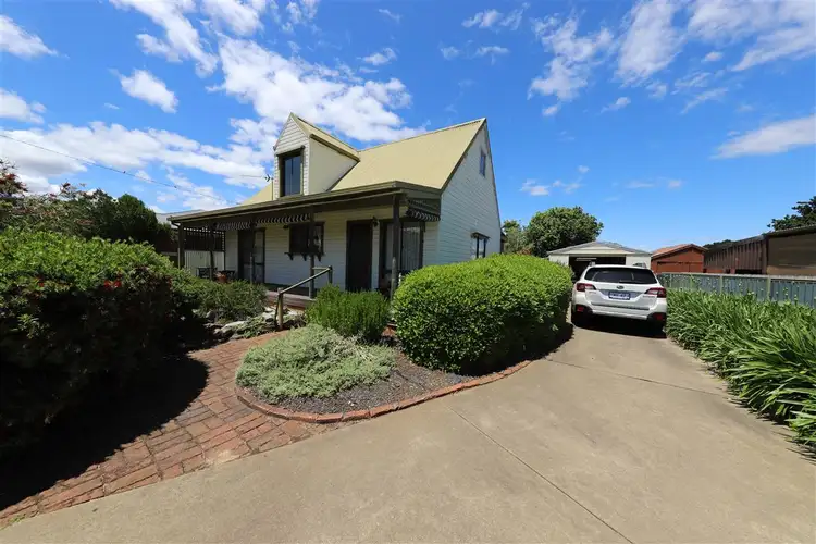 31 Lynch Street, Adelong NSW 2729