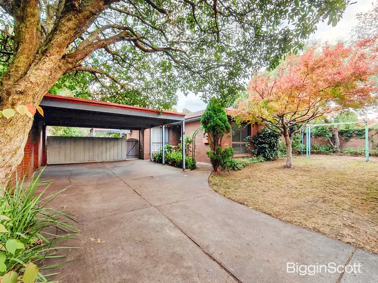 4 Marykirk Drive, Wheelers Hill VIC 3150