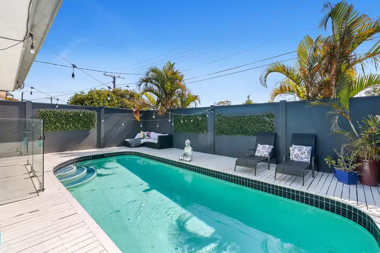37 Mungera Street, Runaway Bay QLD 4216