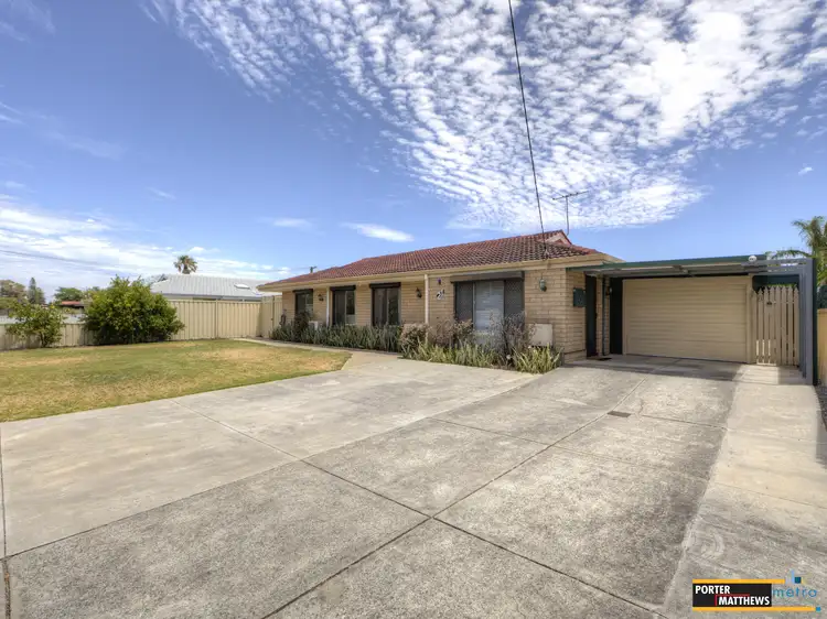 Second view of Homely house listing, 21 Saggers Crescent, Beckenham WA 6107