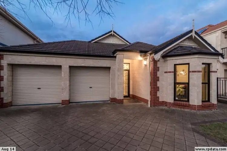 3 Bromley Close