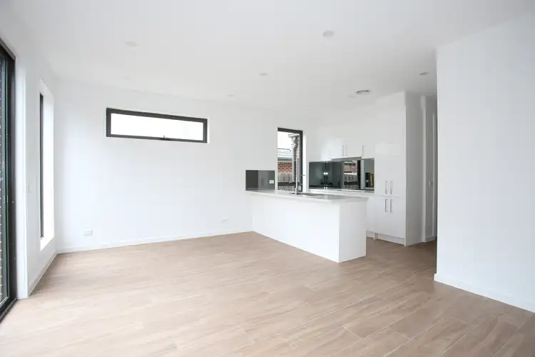 1/15 Wallace Avenue, Oakleigh South VIC 3167