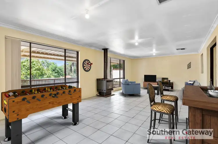 63 Challenger Avenue, Parmelia WA 6167
