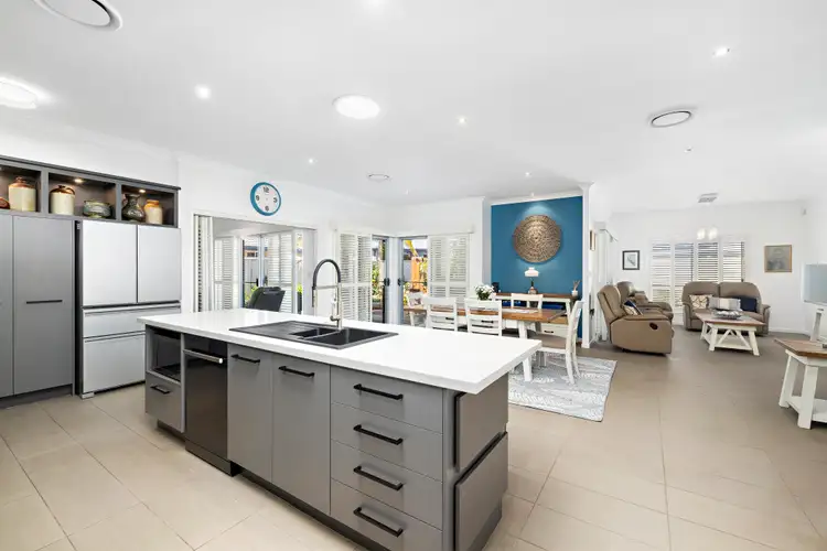 Second view of Homely house listing, 5 Houghton Close, Thornlands QLD 4164