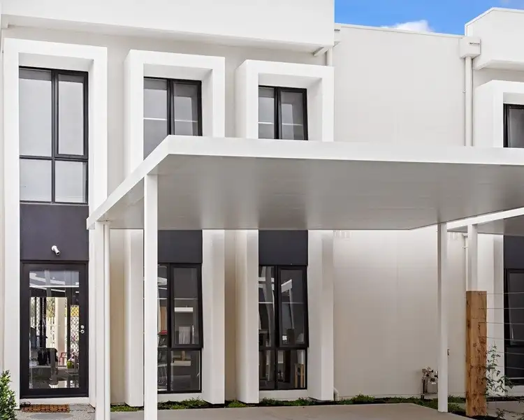 Main view of Homely townhouse listing, 4/40 Orana Way, Springvale VIC 3171