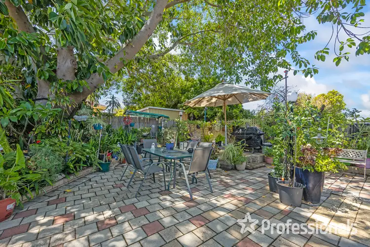 11 Casserley Avenue, Girrawheen WA 6064
