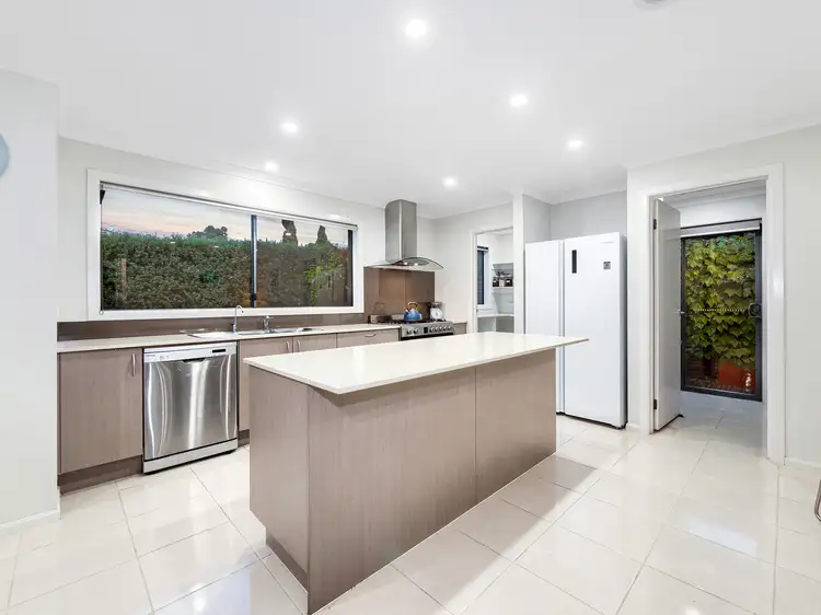 Fifth view of Homely house listing, 27 Albida Parade, Lyndhurst VIC 3975