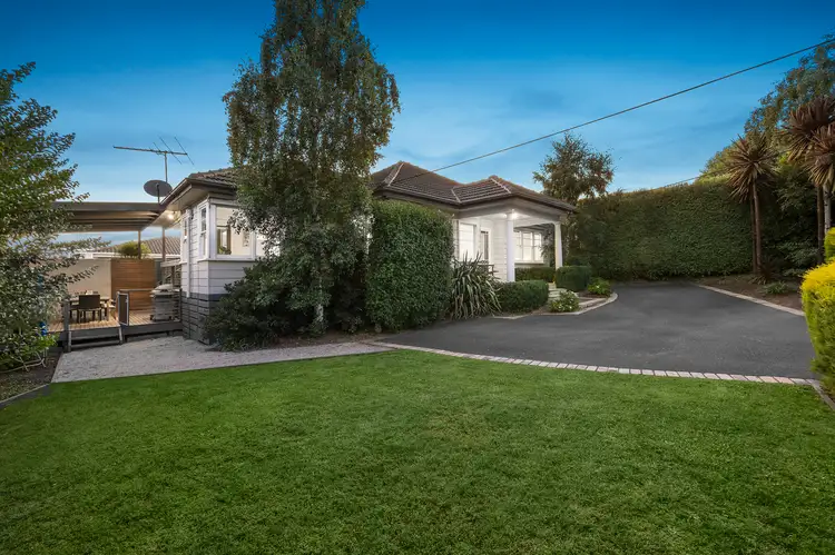 11 Edward Street, Macleod VIC 3085