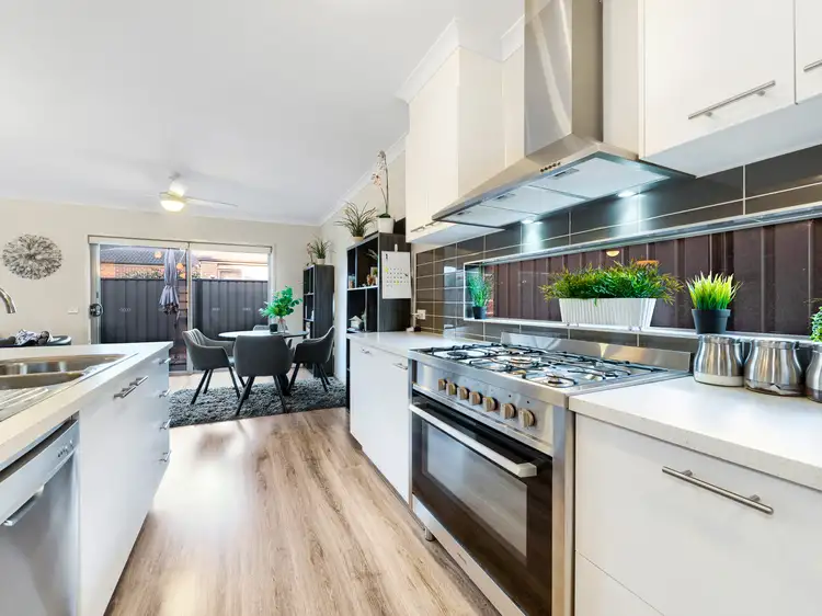 11 Trillium Boulevard, Cranbourne North VIC 3977