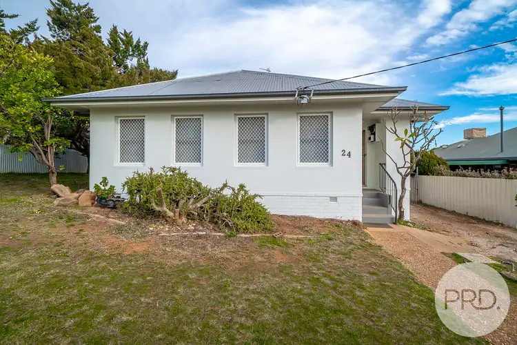 24 Fernleigh Road
