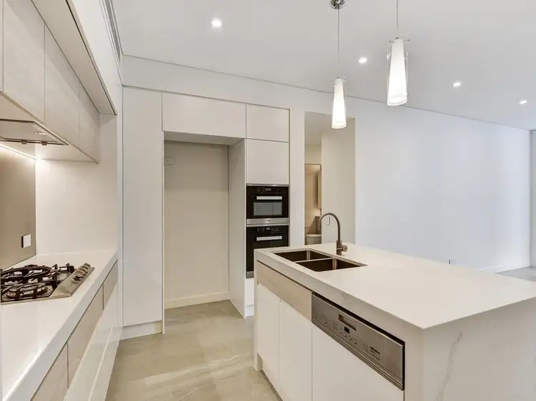 104/7 Lynn Avenue, Point Frederick NSW 2250