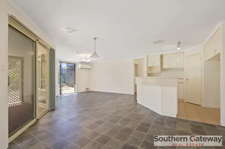 6 Gould Close, Brookdale WA 6112
