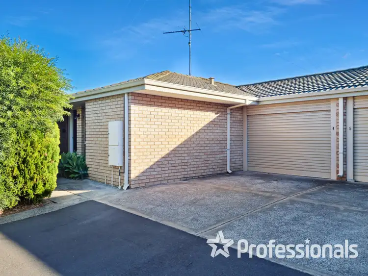 4/104 Paris Road, Australind WA 6233