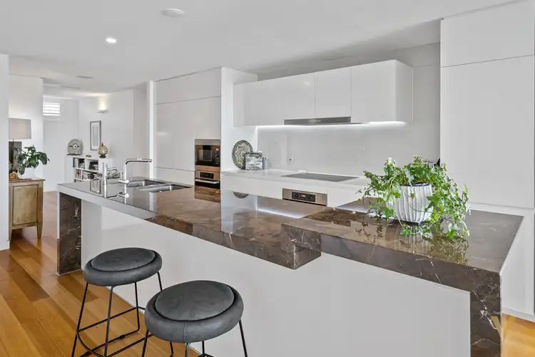 Fifth view of Homely apartment listing, 3A/28 Swann Road, Taringa QLD 4068