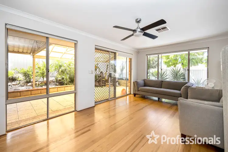 Fifth view of Homely house listing, 5 Farnell Place, Alexander Heights WA 6064