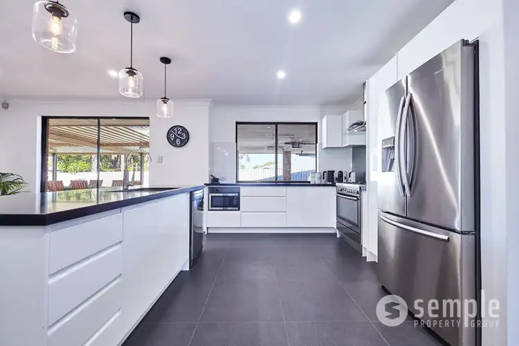 19 Bolwarra Heights, South Lake WA 6164