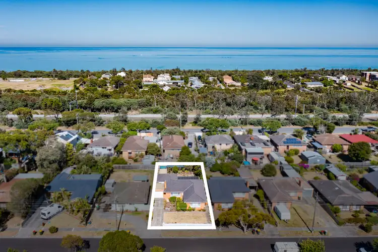 13 Bognor Avenue, Seaford VIC 3198