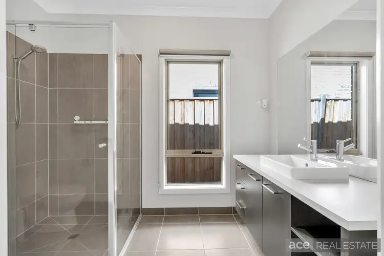 Fifth view of Homely house listing, 37 Coleridge Cct, Williams Landing VIC 3027