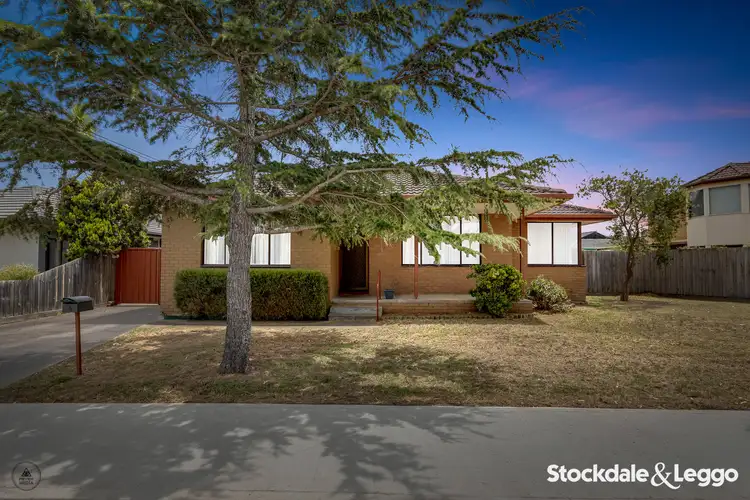 4 Clay Avenue, Hoppers Crossing VIC 3029