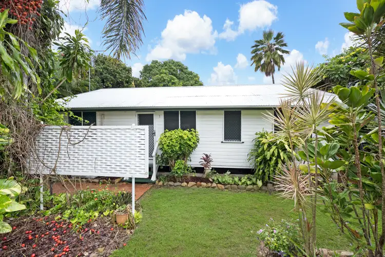 1 Tealby Street, Rollingstone QLD 4816