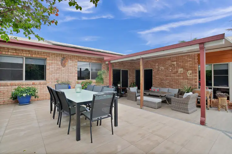42 Bradman Drive, Glenella QLD 4740