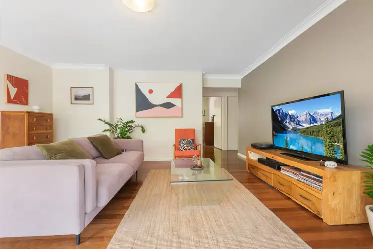 8 Pictavia Street, Toowong QLD 4066