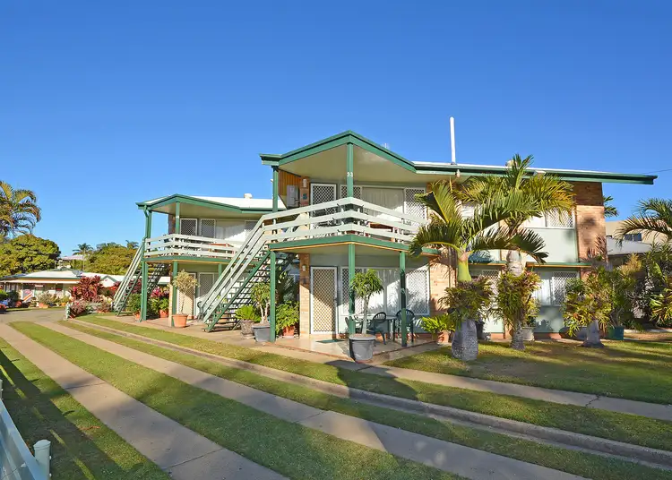 2/359 Esplanade, Scarness QLD 4655