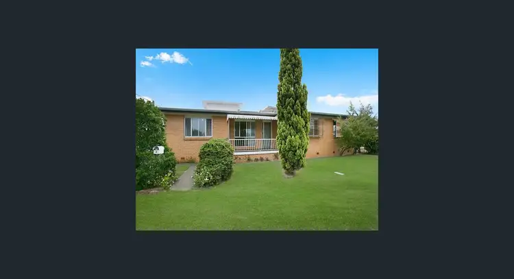 2 Helena Street, Biggera Waters QLD 4216