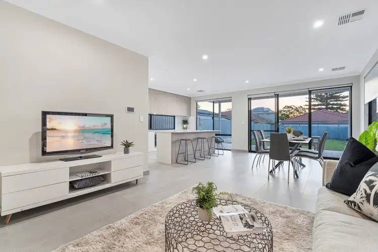 Sixth view of Homely house listing, 5b Norma Road, Alfred Cove WA 6154